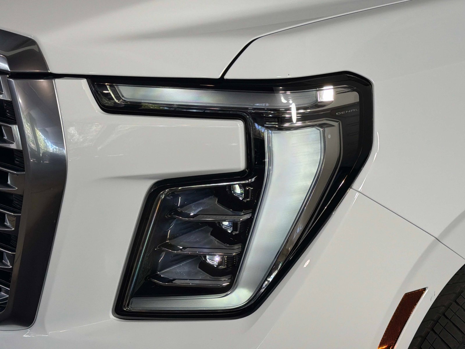 Used 2026 GMC Yukon Denali image 10