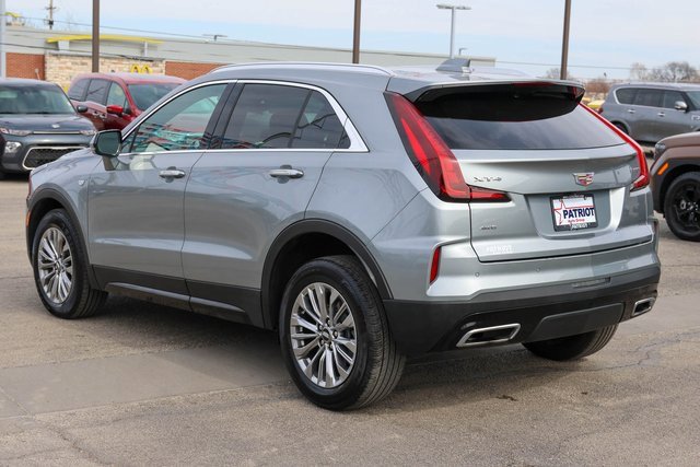 Used 2024 Cadillac XT4 Premium Luxury image 5