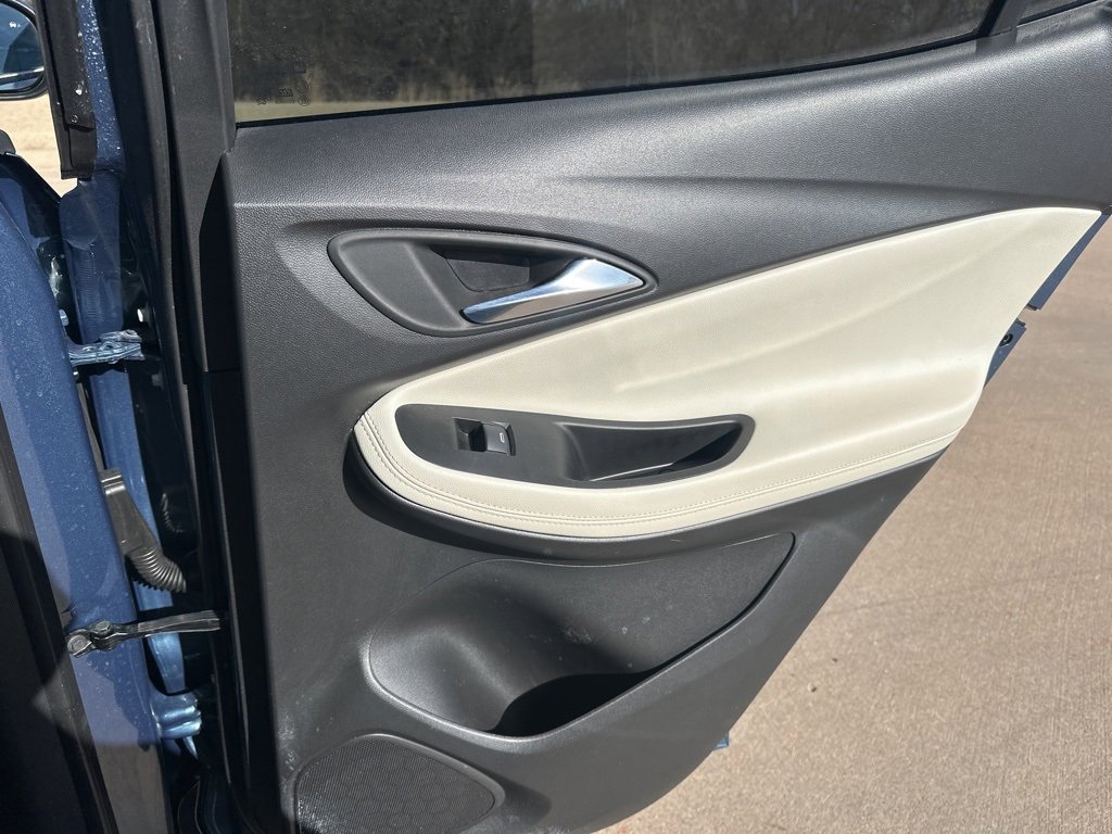 Certified 2024 Buick Encore GX Sport Touring image 32