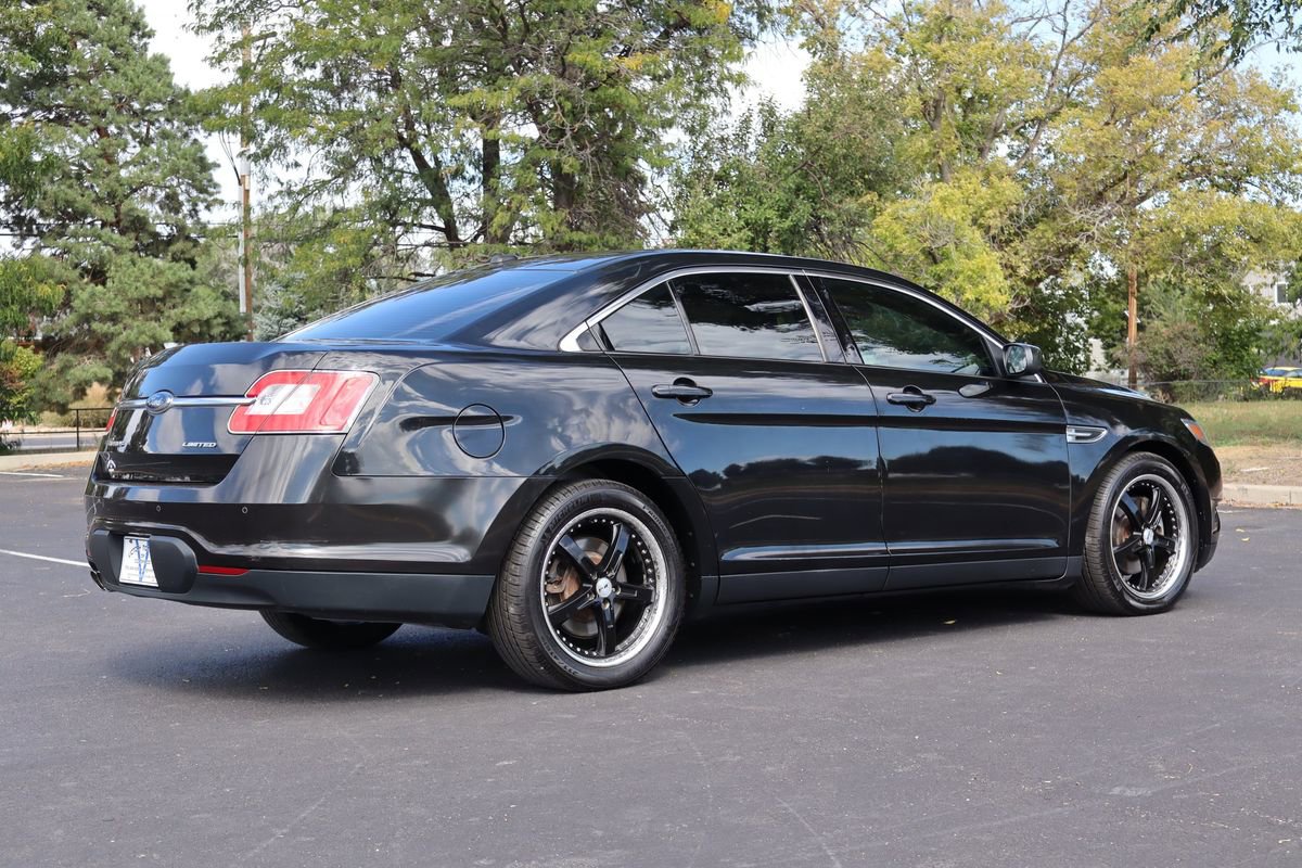 Used 2010 Ford Taurus Limited image 5