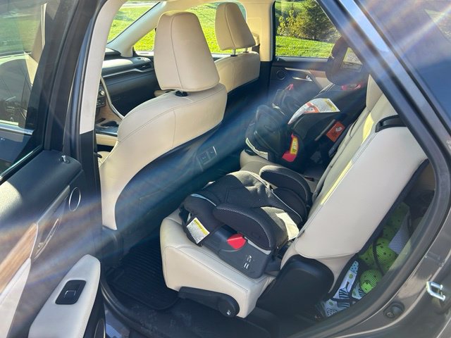 Used 2022 Lexus RX 350L Premium w/ Premium Package AWD/4WD image 3
