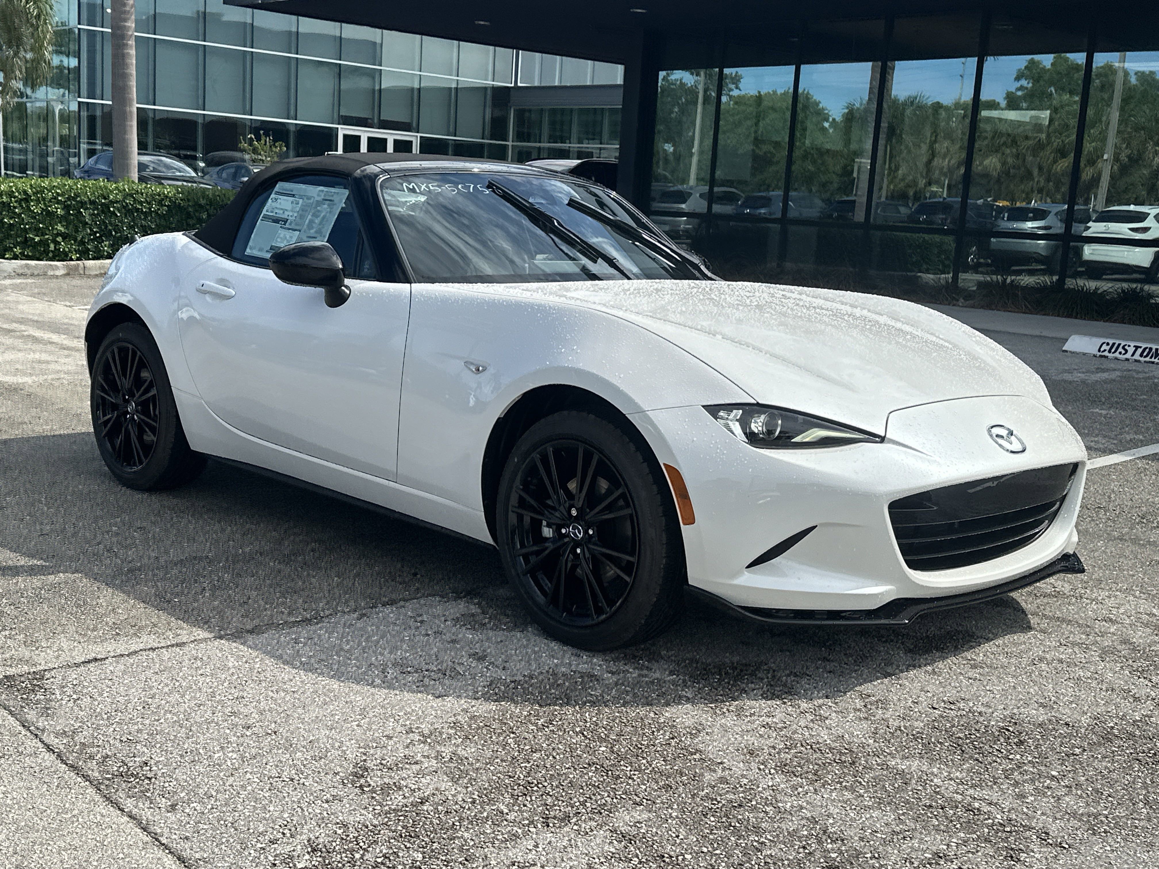 New 2025 MAZDA MX-5 Miata Club w/ Interior Package image 4