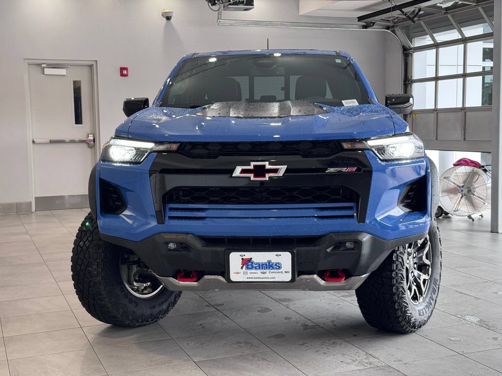 Certified 2025 Chevrolet Colorado ZR2 AWD/4WD image 3