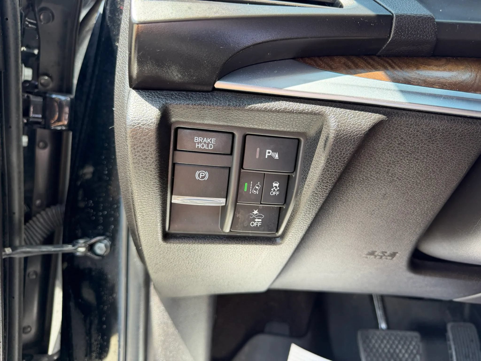 Used 2020 Acura MDX w/ Technology Package AWD/4WD image 40