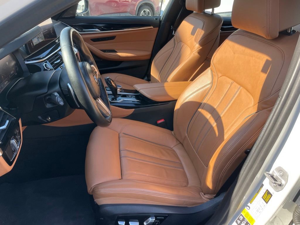 Used 2023 BMW M550i xDrive w/ Dynamic Handling Package AWD/4WD image 6