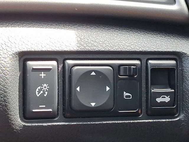 Used 2013 Nissan Sentra S FWD image 23
