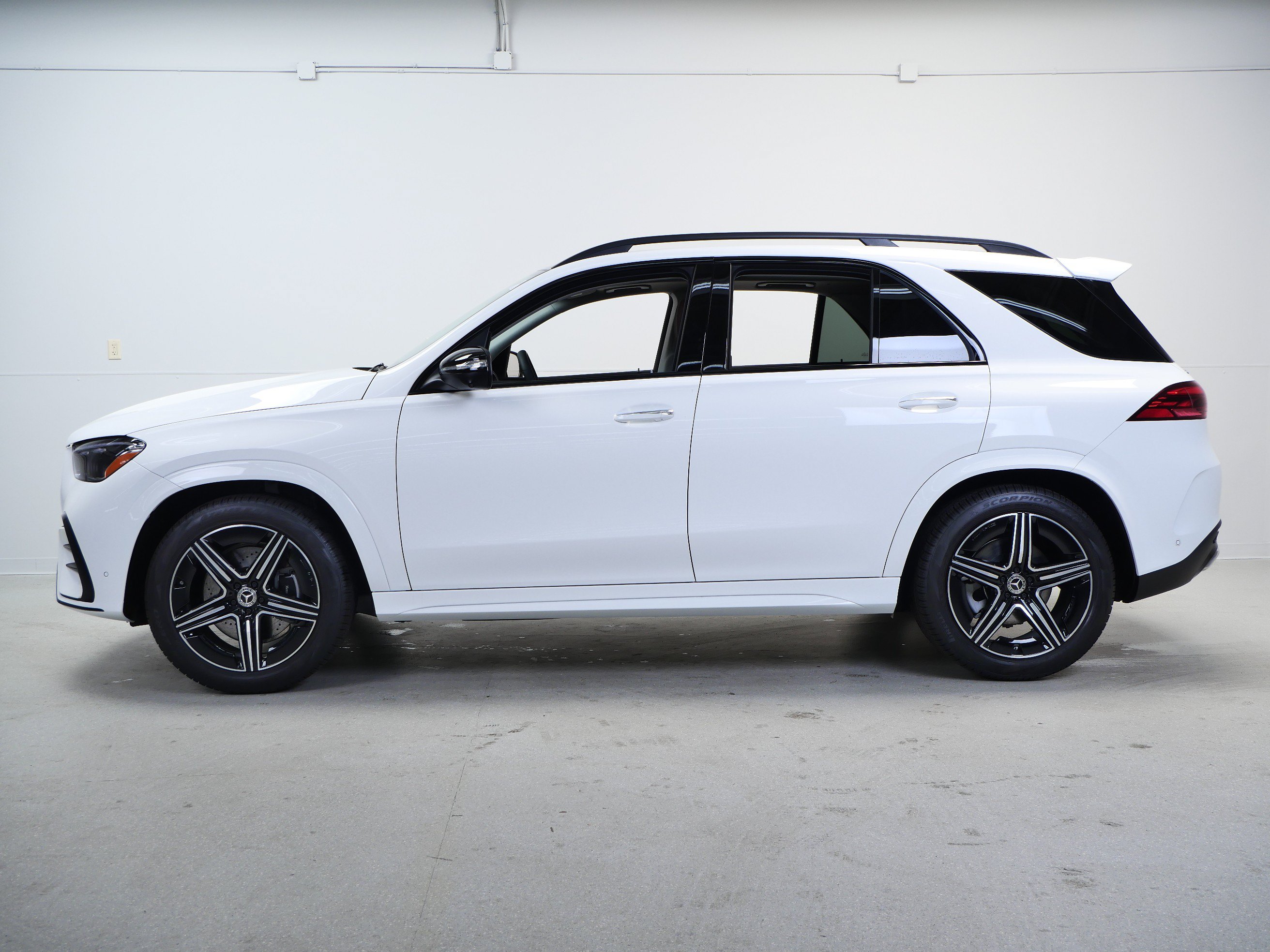 New 2026 Mercedes-Benz GLE 350 4MATIC image 5
