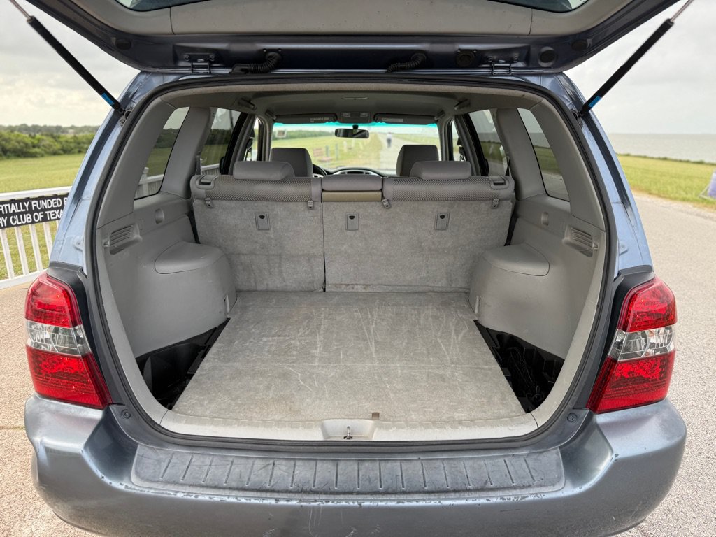 Used 2004 Toyota Highlander 2WD image 16