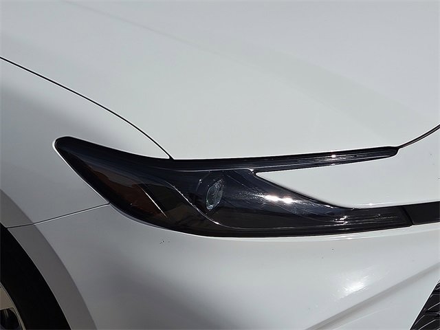 Used 2025 Toyota Camry LE image 8