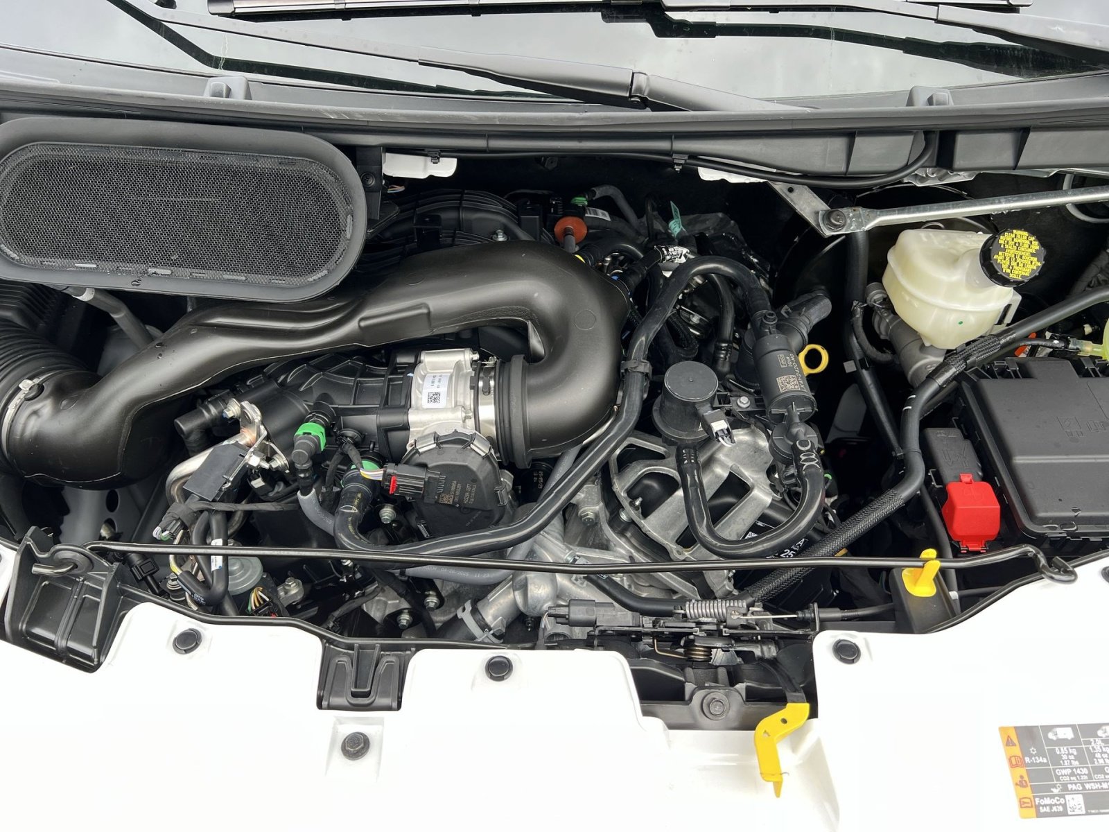 New 2026 Ford Transit 250 148 Medium Roof w/ Load Area Protection Package image 25