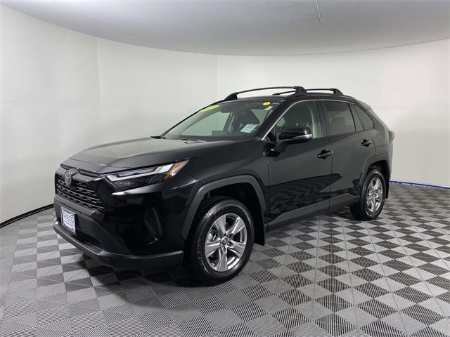 Used 2025 Toyota RAV4 XLE w/ Convenience Package image 4