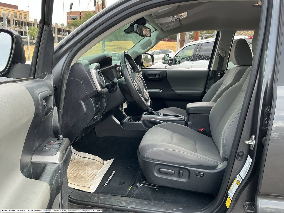 Used 2020 Toyota Tacoma SR5 RWD image 7