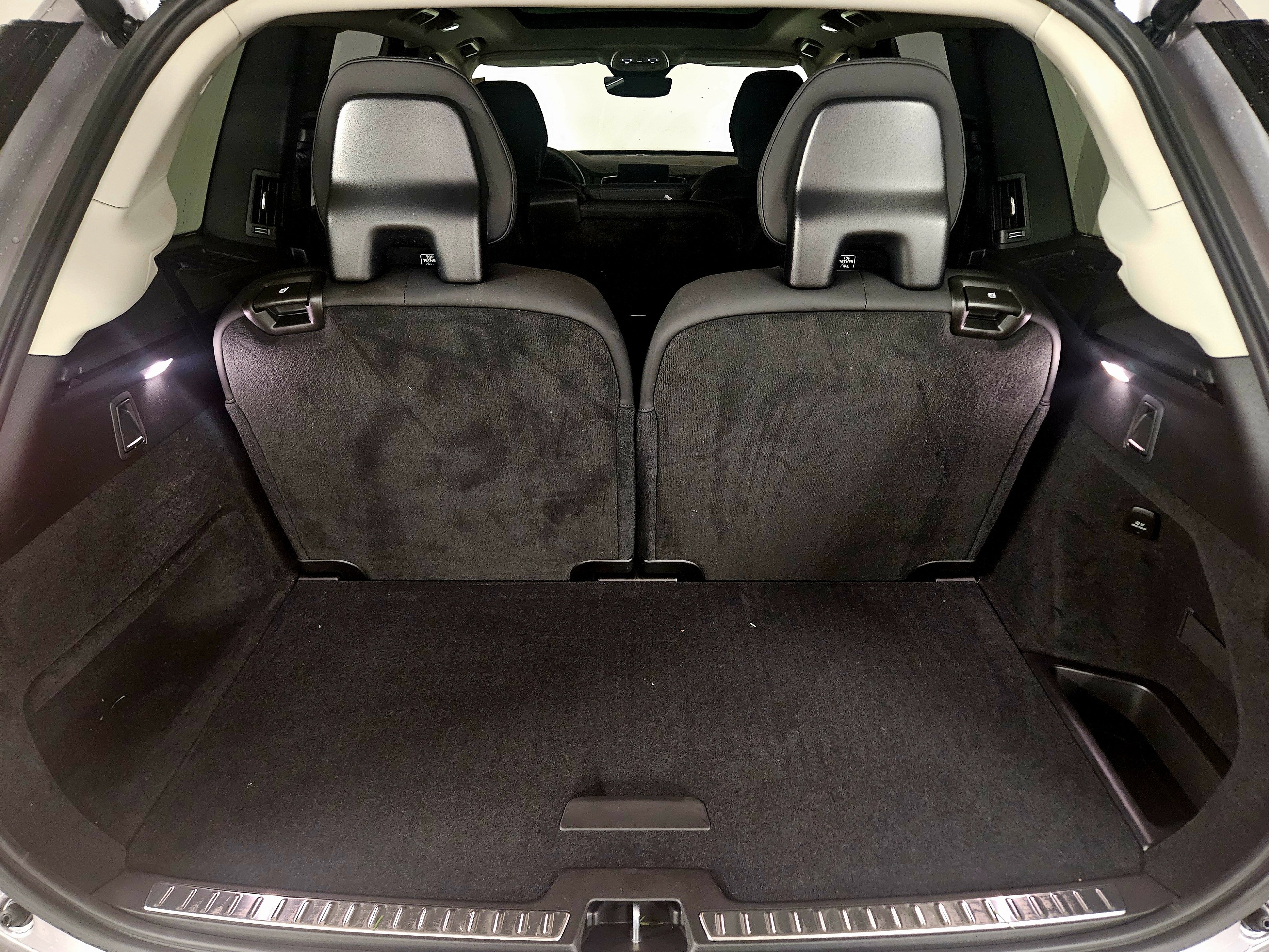 New 2026 Volvo XC90 B5 Plus w/ Protection Package image 18