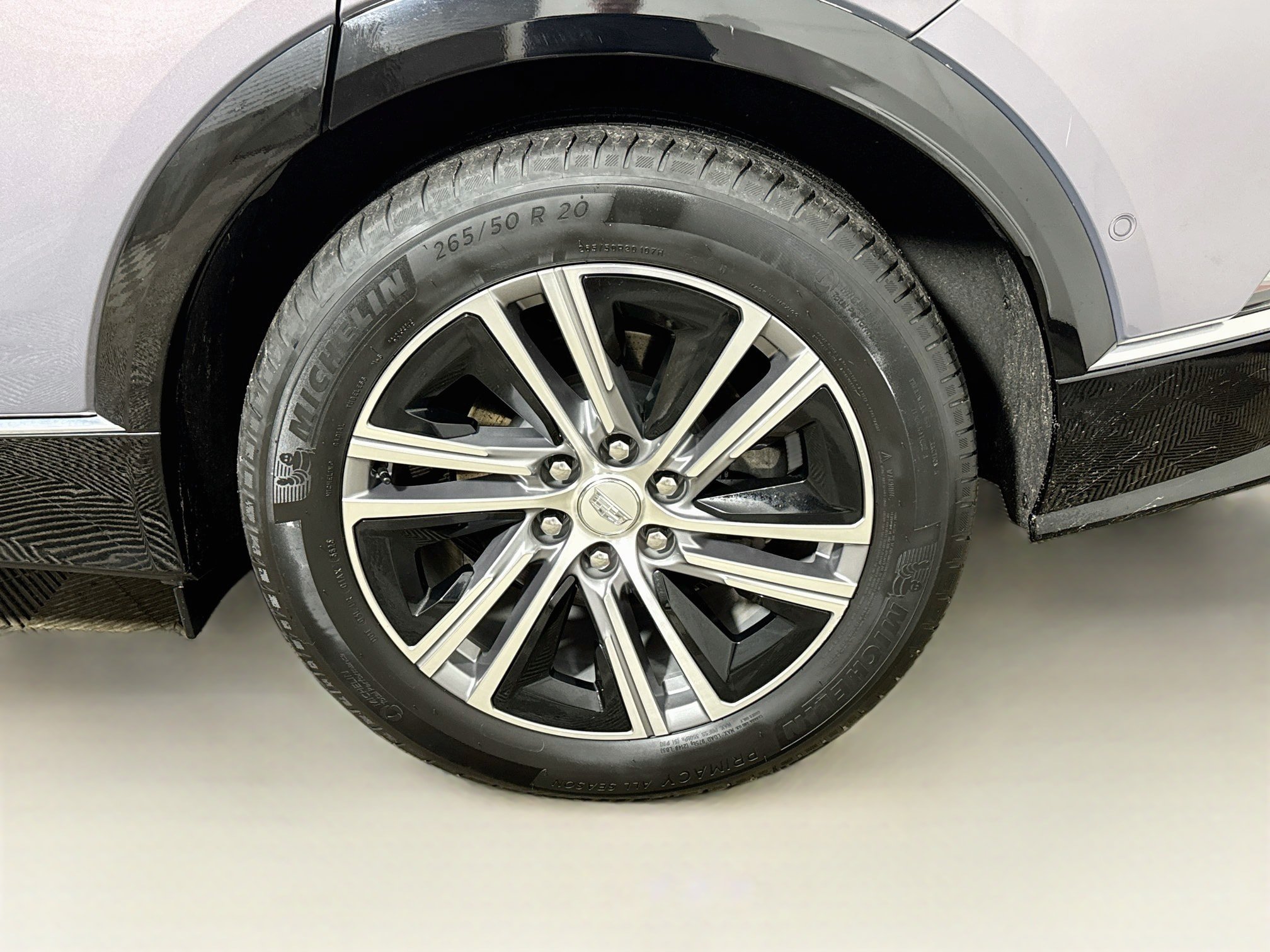 Used 2024 Cadillac Lyriq Luxury AWD/4WD image 28
