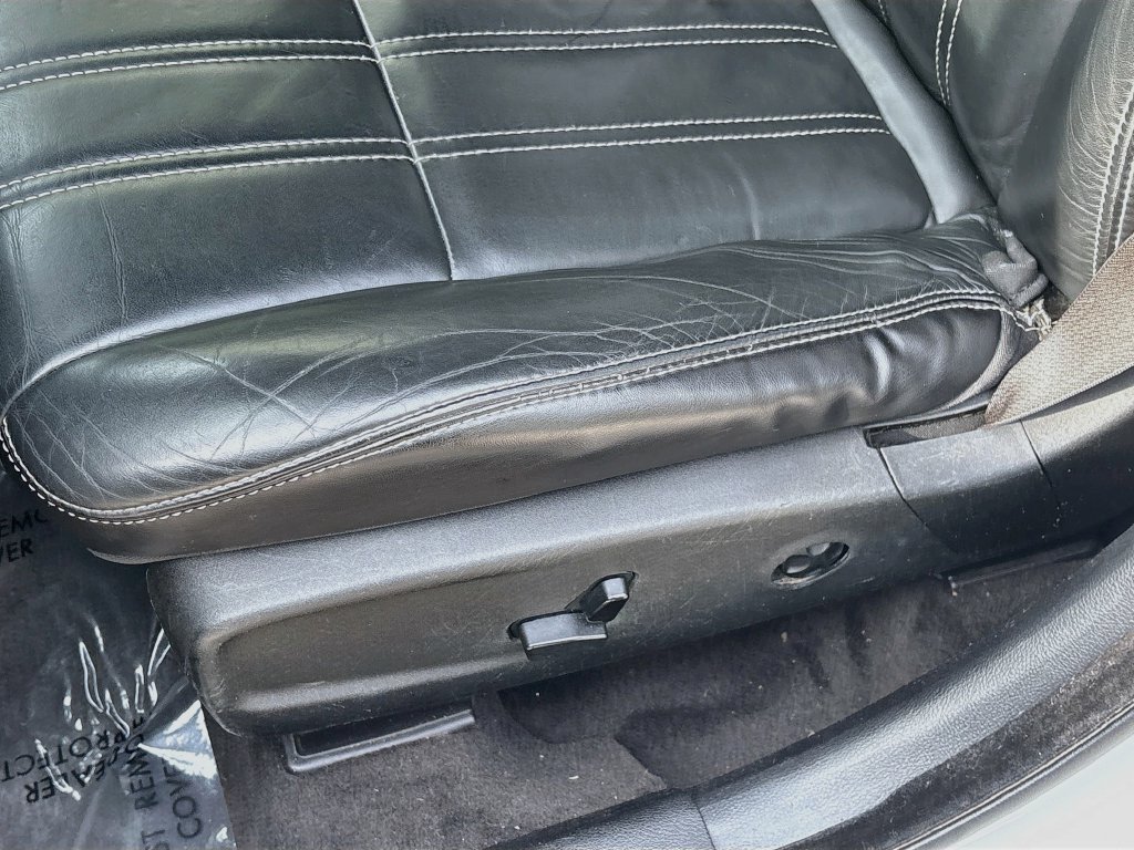 Used 2016 Chrysler 300 S w/ Light Group RWD image 16