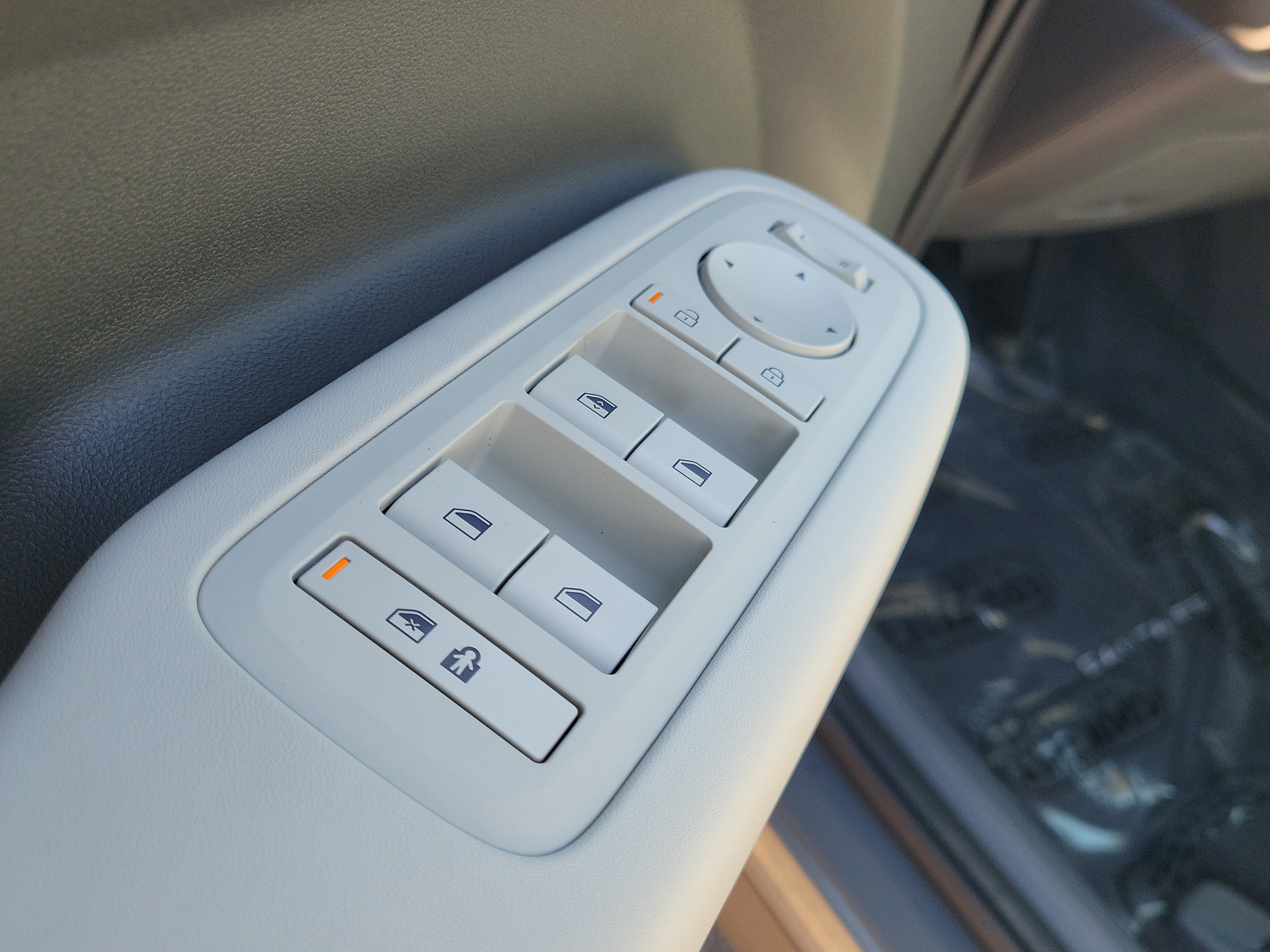 New 2026 Hyundai Santa Fe SE image 10