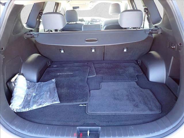 Used 2023 Hyundai Santa Fe SE image 7