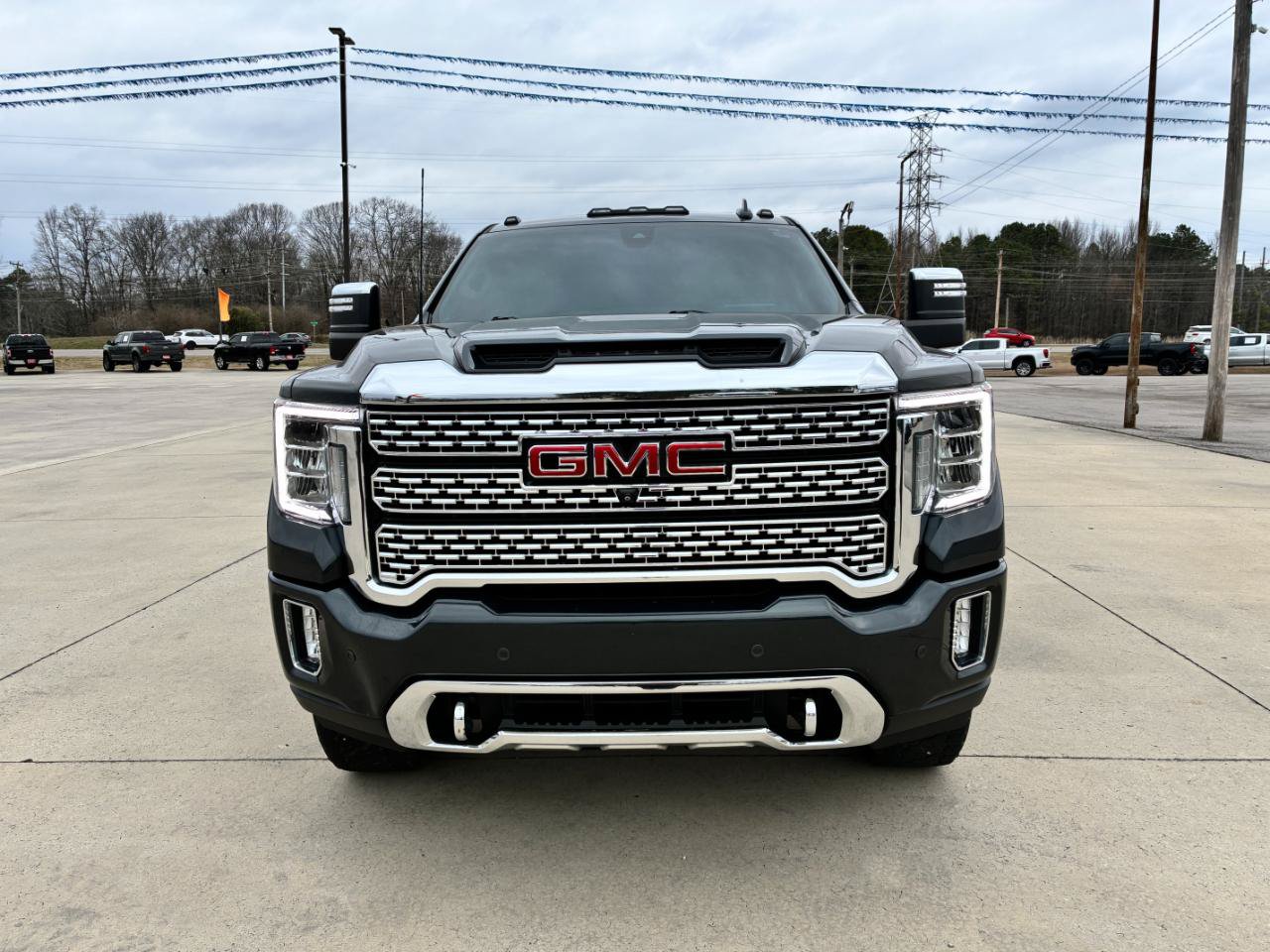 Used 2023 GMC Sierra 2500 Denali w/ Denali Ultimate Package AWD/4WD image 3