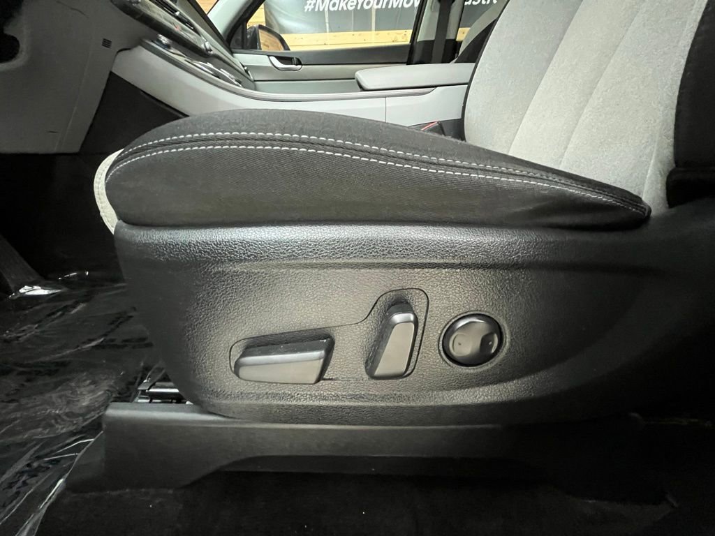Used 2022 Hyundai Palisade SEL w/ Winter Package image 25