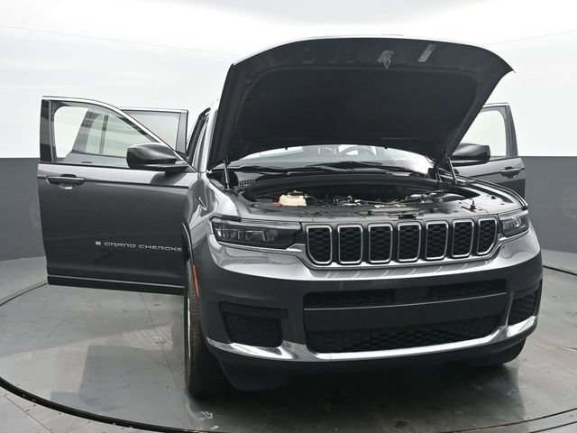 Used 2022 Jeep Grand Cherokee L Laredo w/ Luxury Tech Group I image 56