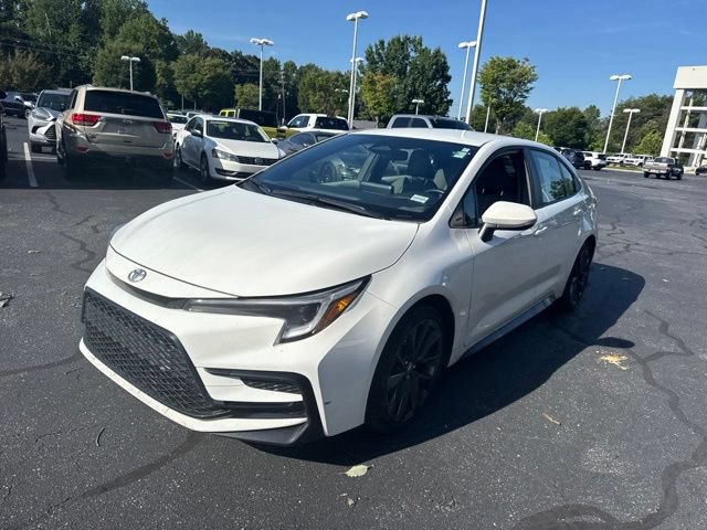 Used 2026 Toyota Corolla SE FWD image 9