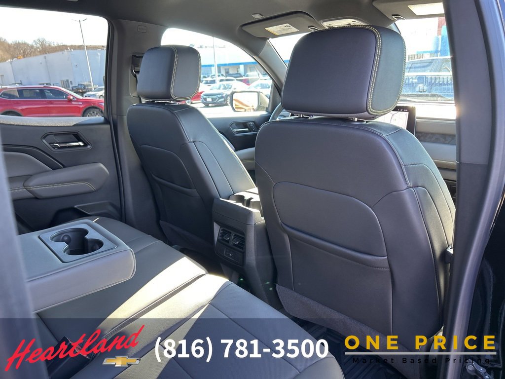 Used 2024 Chevrolet Colorado ZR2 w/ ZR2 Convenience Package III image 56