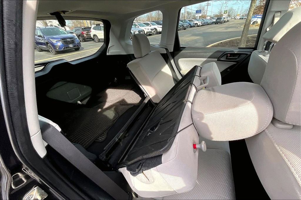 Used 2017 Subaru Forester 2.5i Premium image 31