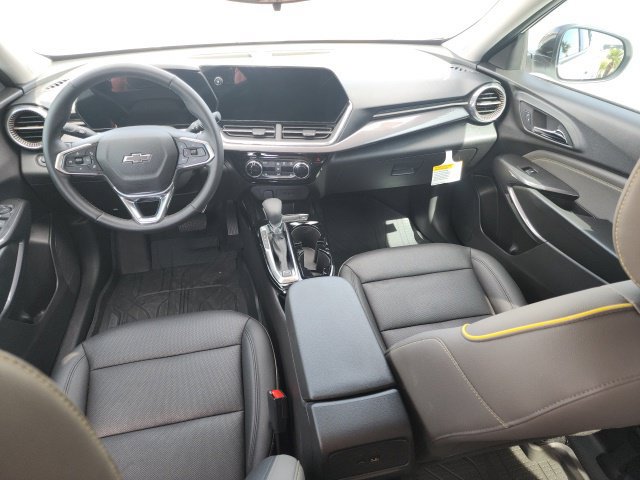 Used 2025 Chevrolet Trax ACTIV w/ Driver Confidence Package FWD image 17