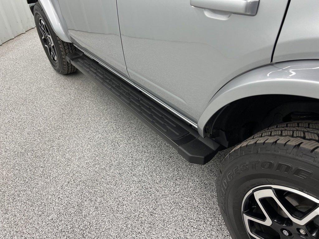 Used 2024 Ford Bronco Outer Banks image 9