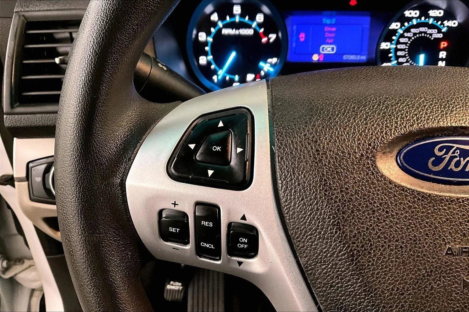 Used 2013 Ford Explorer 4WD w/ Class III Trailer Tow Pkg image 17