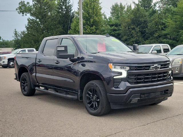 Used 2024 Chevrolet Silverado 1500 RST w/ Protection Package AWD/4WD image 2
