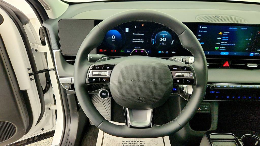 Used 2025 Hyundai Ioniq 5 SEL image 13