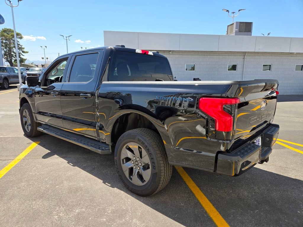 New 2025 Ford F150 Lightning Flash AWD/4WD image 7