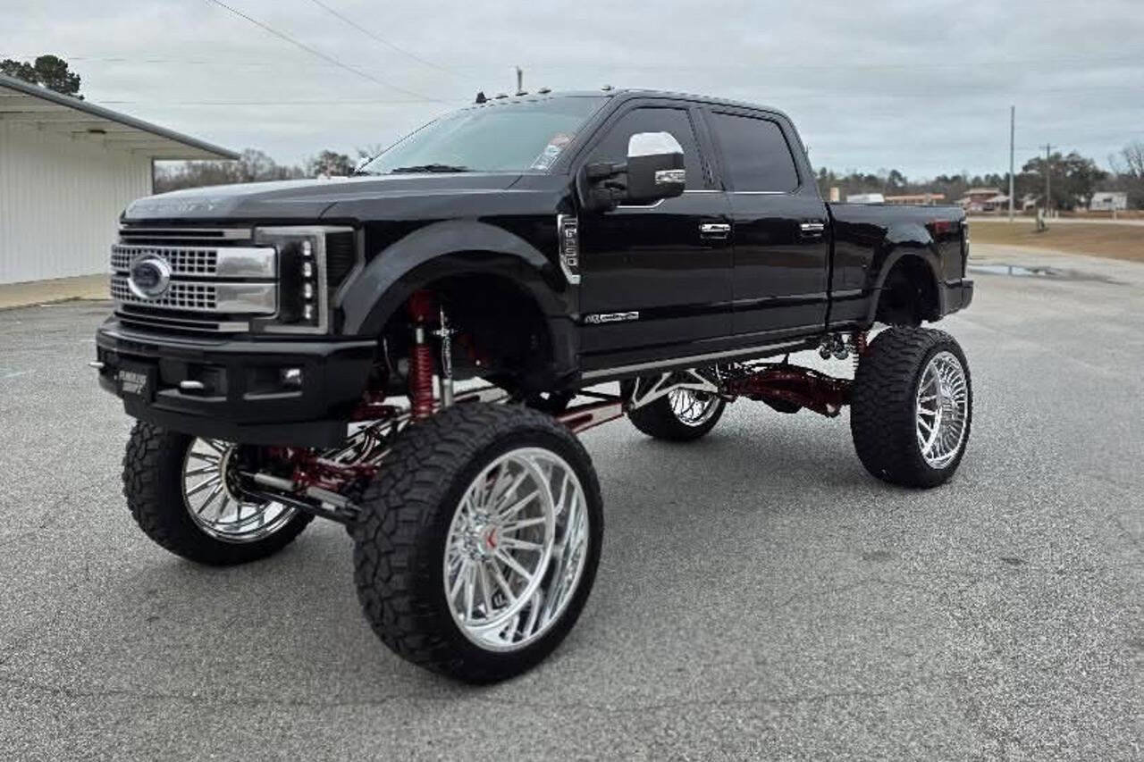 Used 2019 Ford F250 Platinum w/ Platinum Ultimate Package AWD/4WD image 5