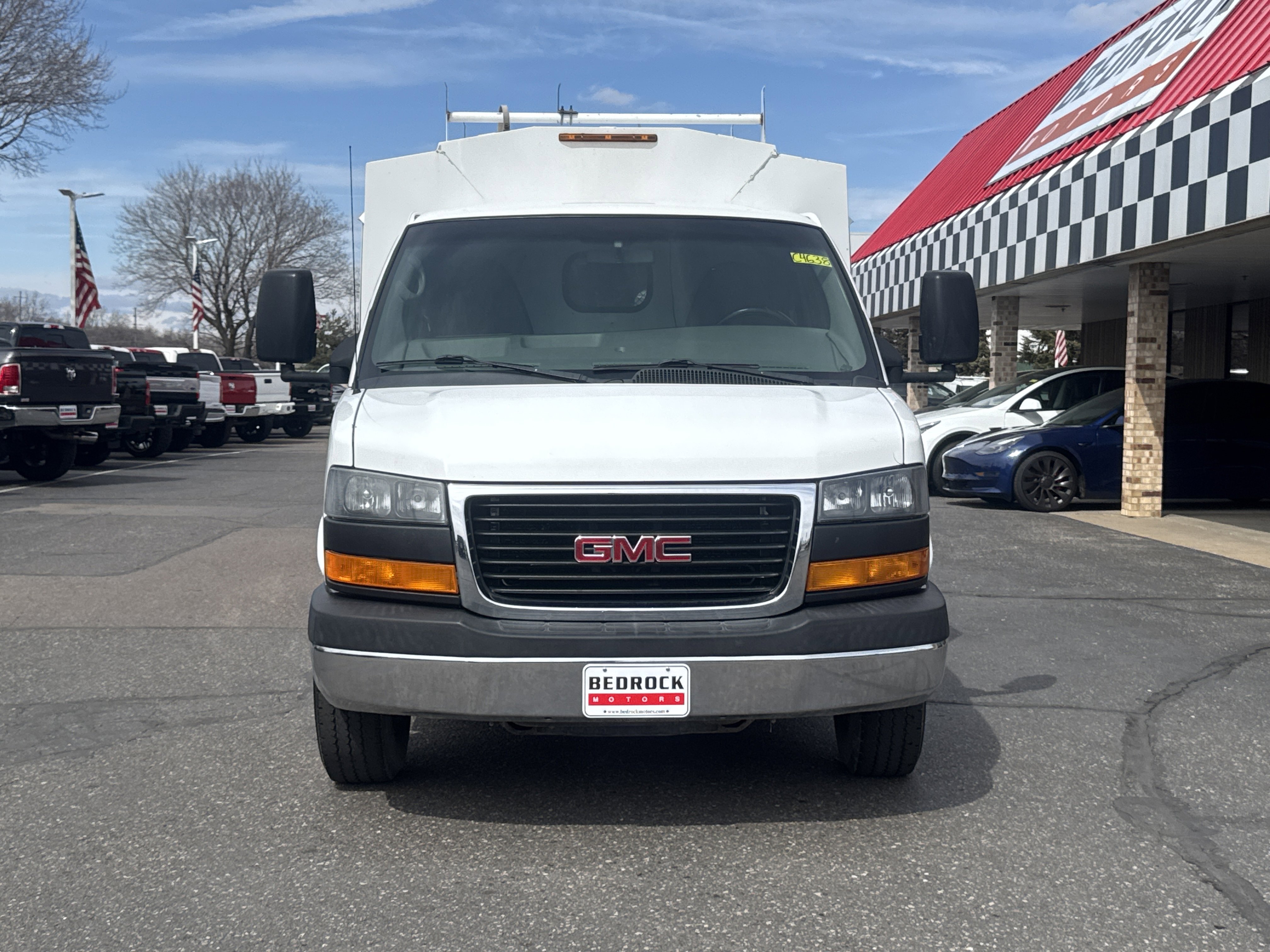 Used 2013 GMC Savana 3500 image 2