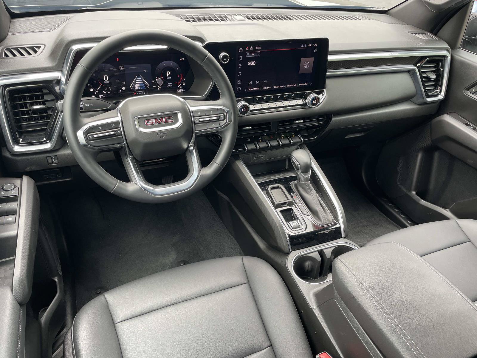 Used 2025 GMC Canyon Elevation w/ Convenience Package RWD image 9
