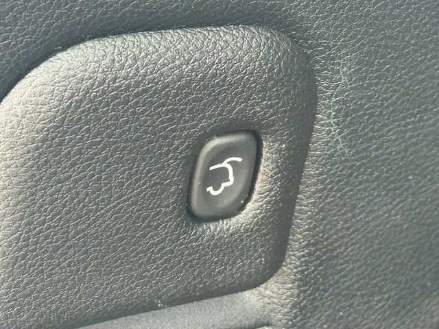 Used 2017 Jeep Grand Cherokee Limited w/ Luxury Group II AWD/4WD image 13