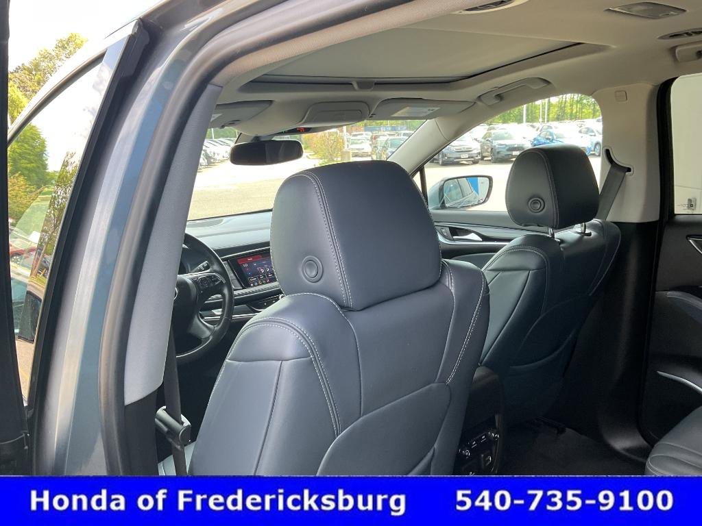 Used 2021 Buick Enclave Essence w/ Sound and Sites Package image 28