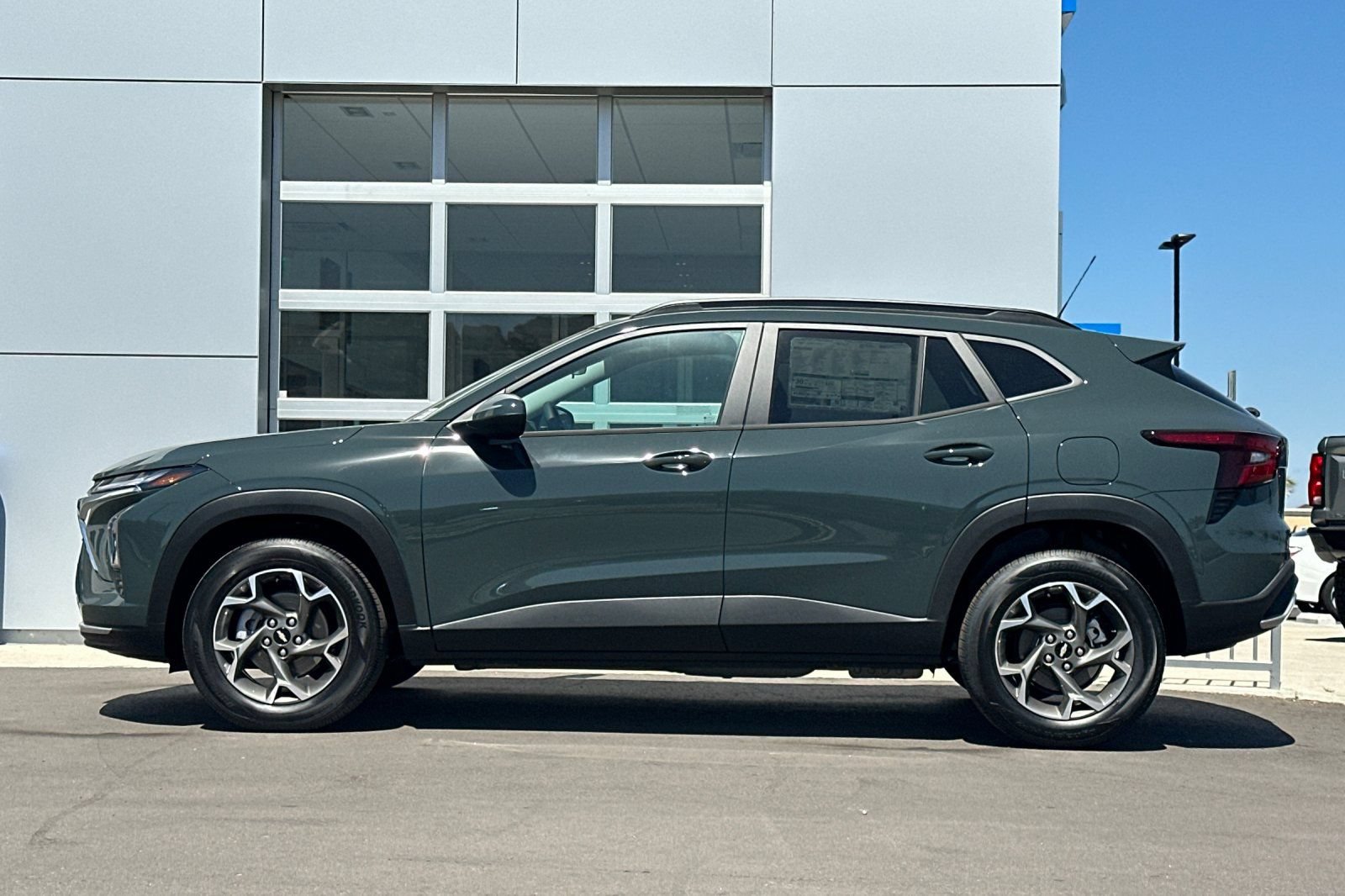 New 2026 Chevrolet Trax LT FWD image 7