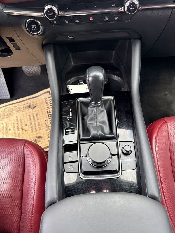 Used 2021 MAZDA MAZDA3 Hatchback w/ Appearance Package AWD/4WD image 22