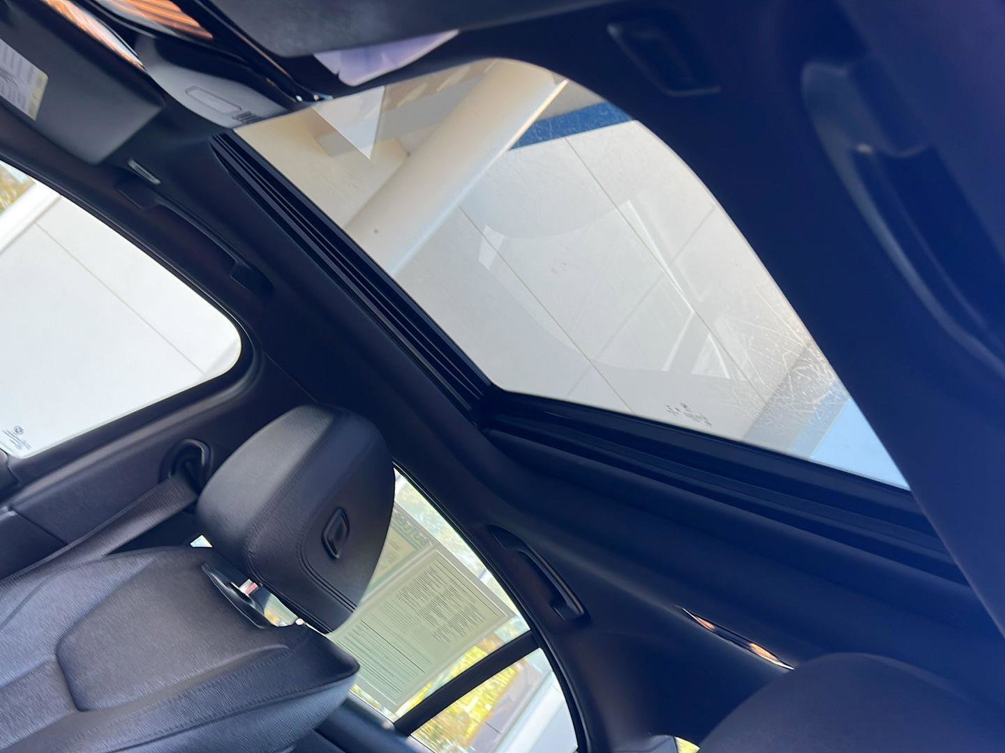 Used 2021 BMW 330i xDrive Sedan w/ Premium Package AWD/4WD image 33