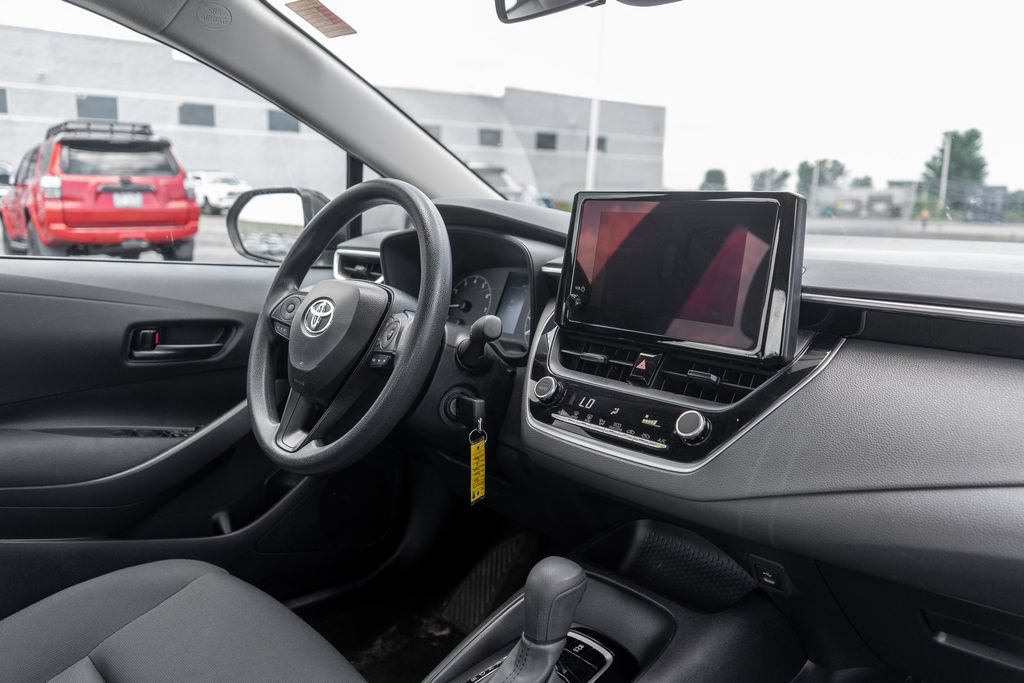 Used 2024 Toyota Corolla LE FWD image 11