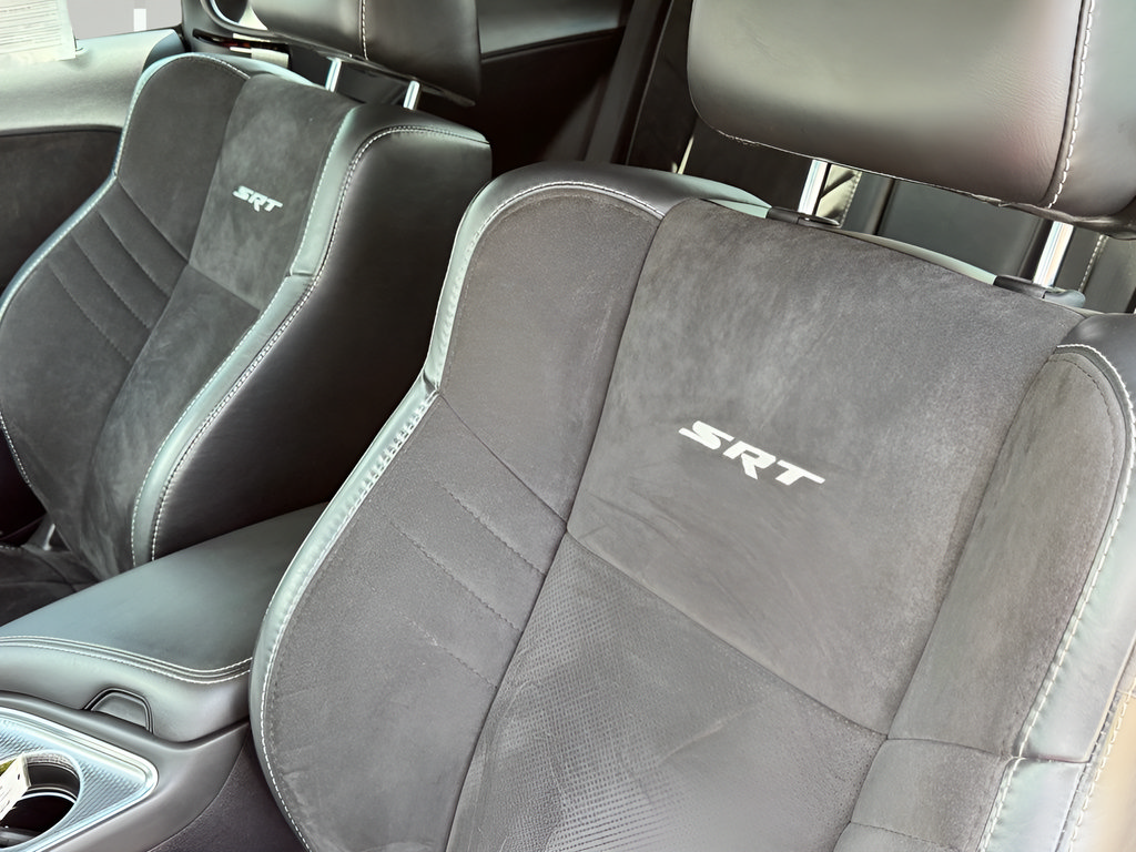 Used 2016 Dodge Challenger SRT Hellcat RWD image 15