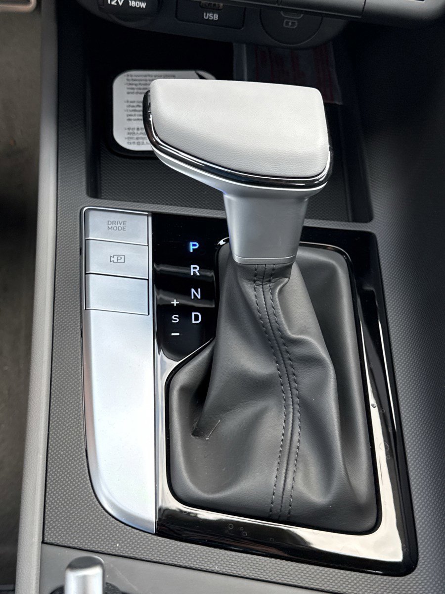 New 2026 Hyundai Elantra Sport FWD image 25