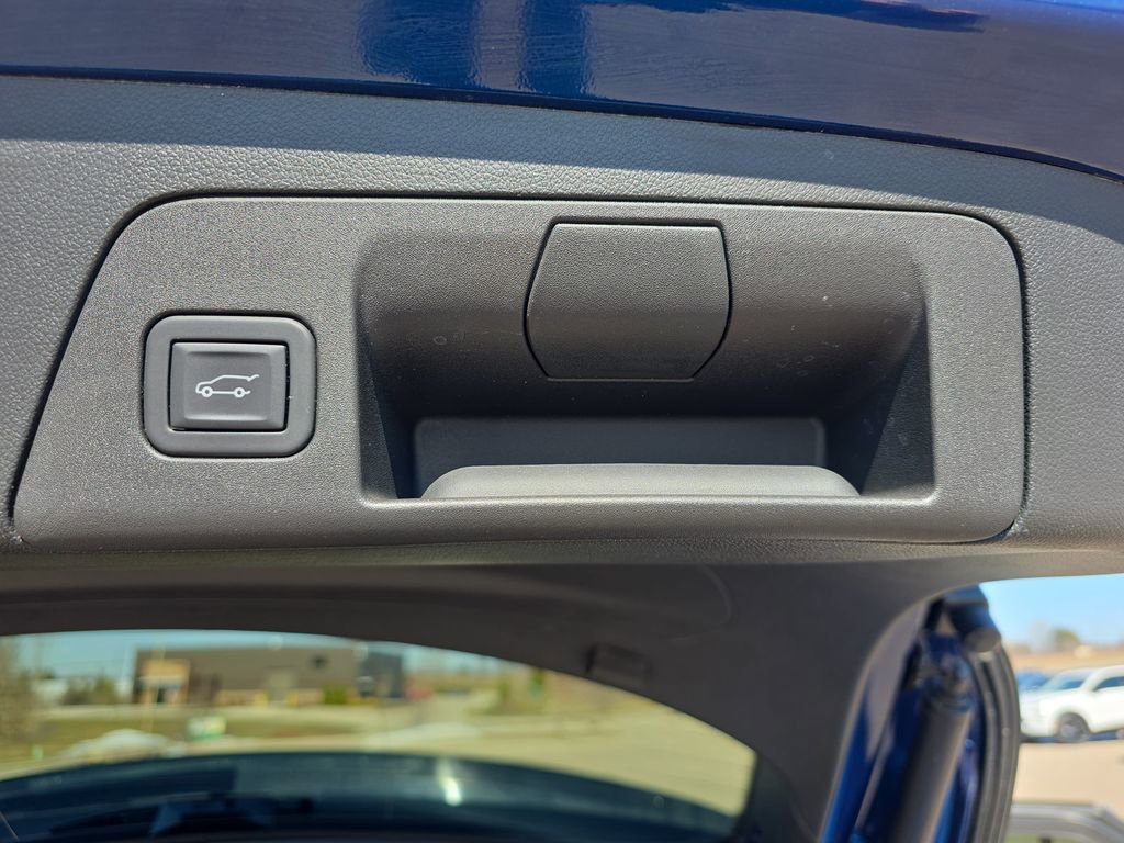 Certified 2023 Buick Envision Avenir image 13