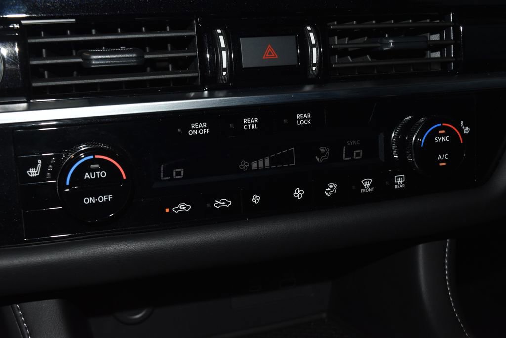 Certified 2024 Nissan Pathfinder SV image 11