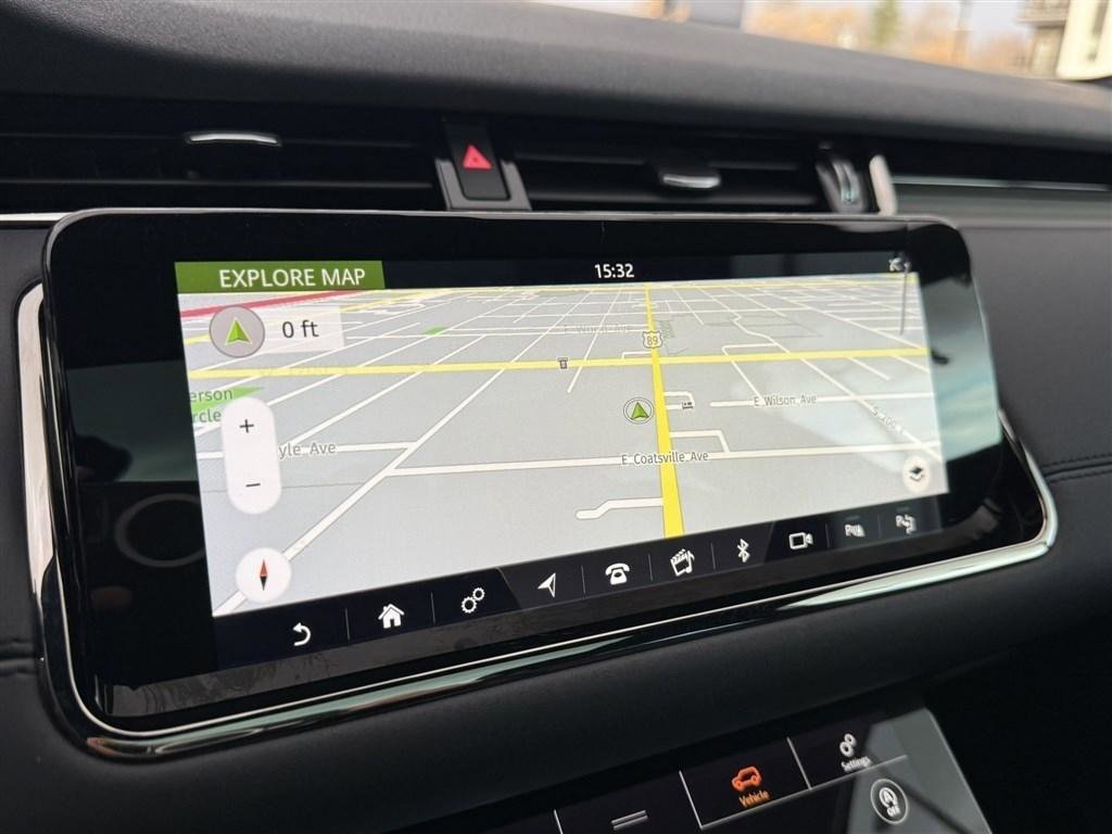 Used 2020 Land Rover Range Rover Evoque R-Dynamic SE image 40