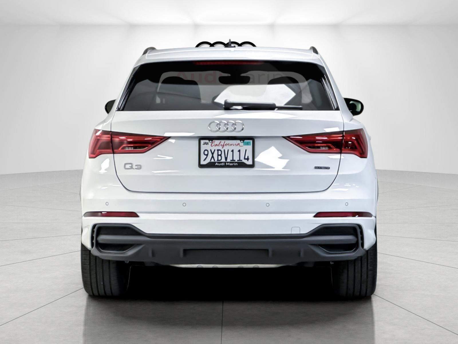 Certified 2025 Audi Q3 2.0T Premium w/ Convenience Plus Package image 4