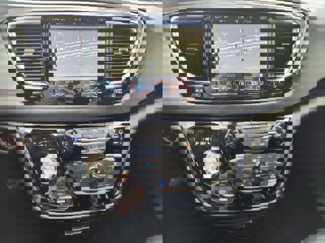 Used 2020 Chrysler Pacifica Touring-L Plus image 16