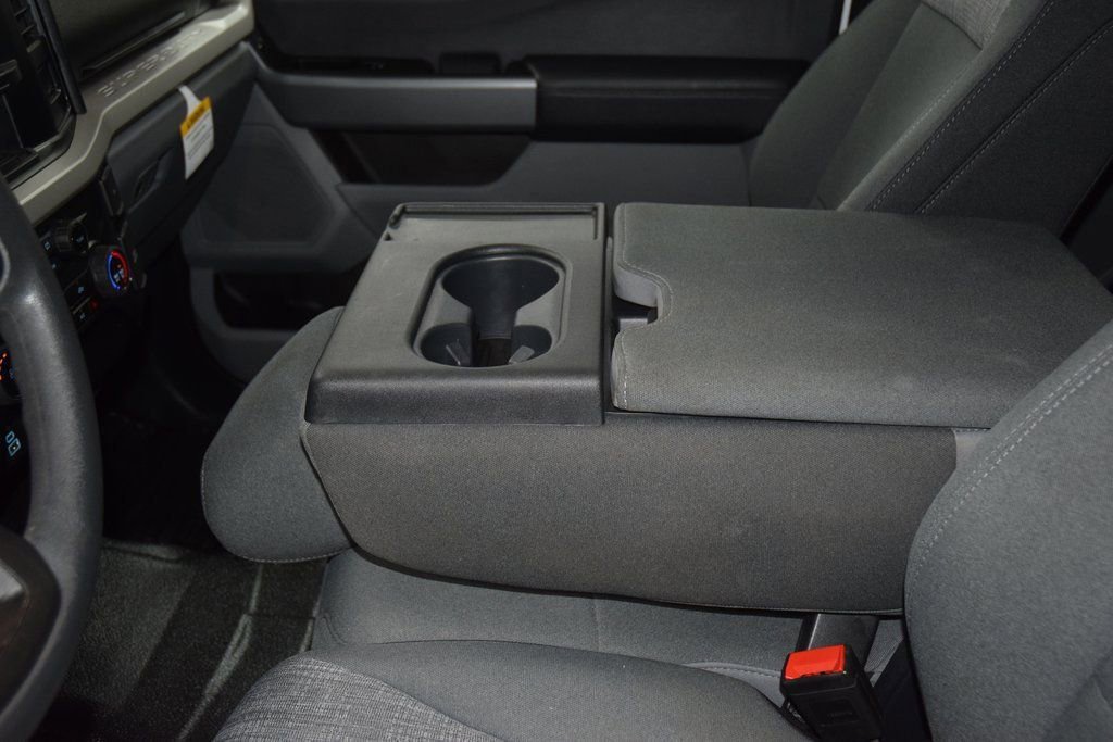 Used 2024 Ford F550 4x4 Crew Cab Super Duty w/ XLT Value Package image 32